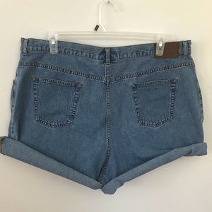 Plus size high waist shorts